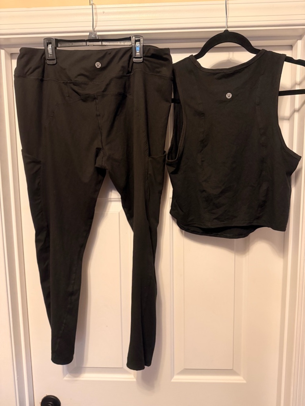 Lululemon Athletica Black Leggings with Cropped Tank Set Sz 12 - Picture 2 of 7
